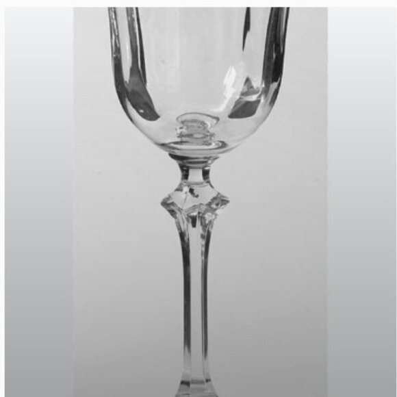 Oneida Fedora Pattern Stemware Set of 4 Clear Blown Glass 6 oz. Full Capacity - Picture 5 of 8